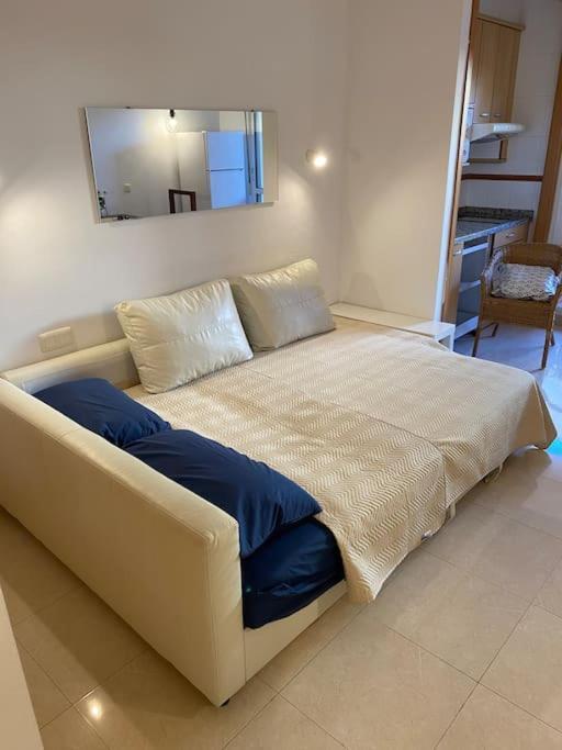 Costa Del Golf Apartment ตอร์เร เด เบนากาลบอน ภายนอก รูปภาพ